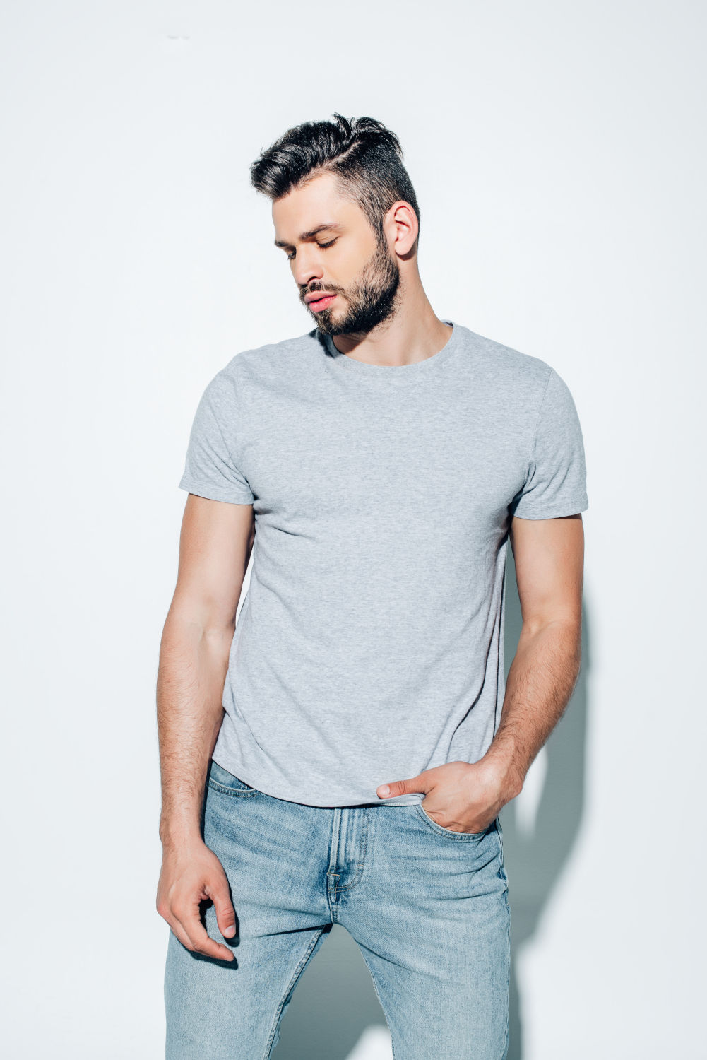 Gildan Men's Crew T-Shirts: Your Everyday Comfort Essential!