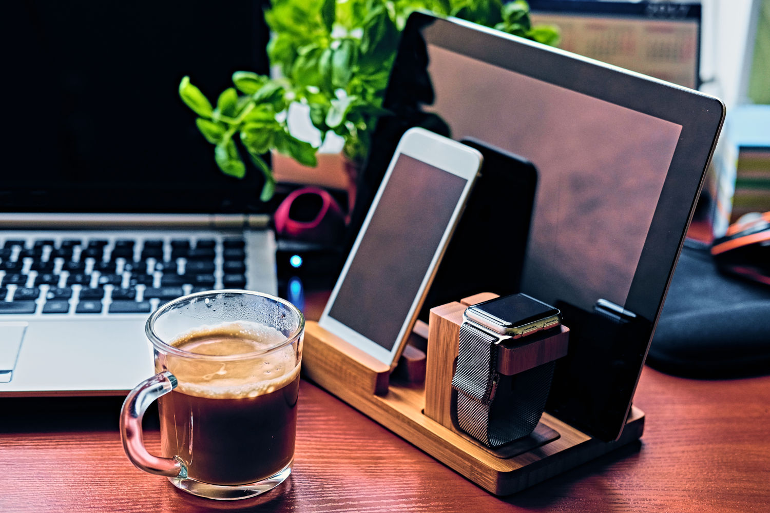 Wooden Phone Docking Station: Your Desk's Personal Valet, Because Clutter is So Last Season!