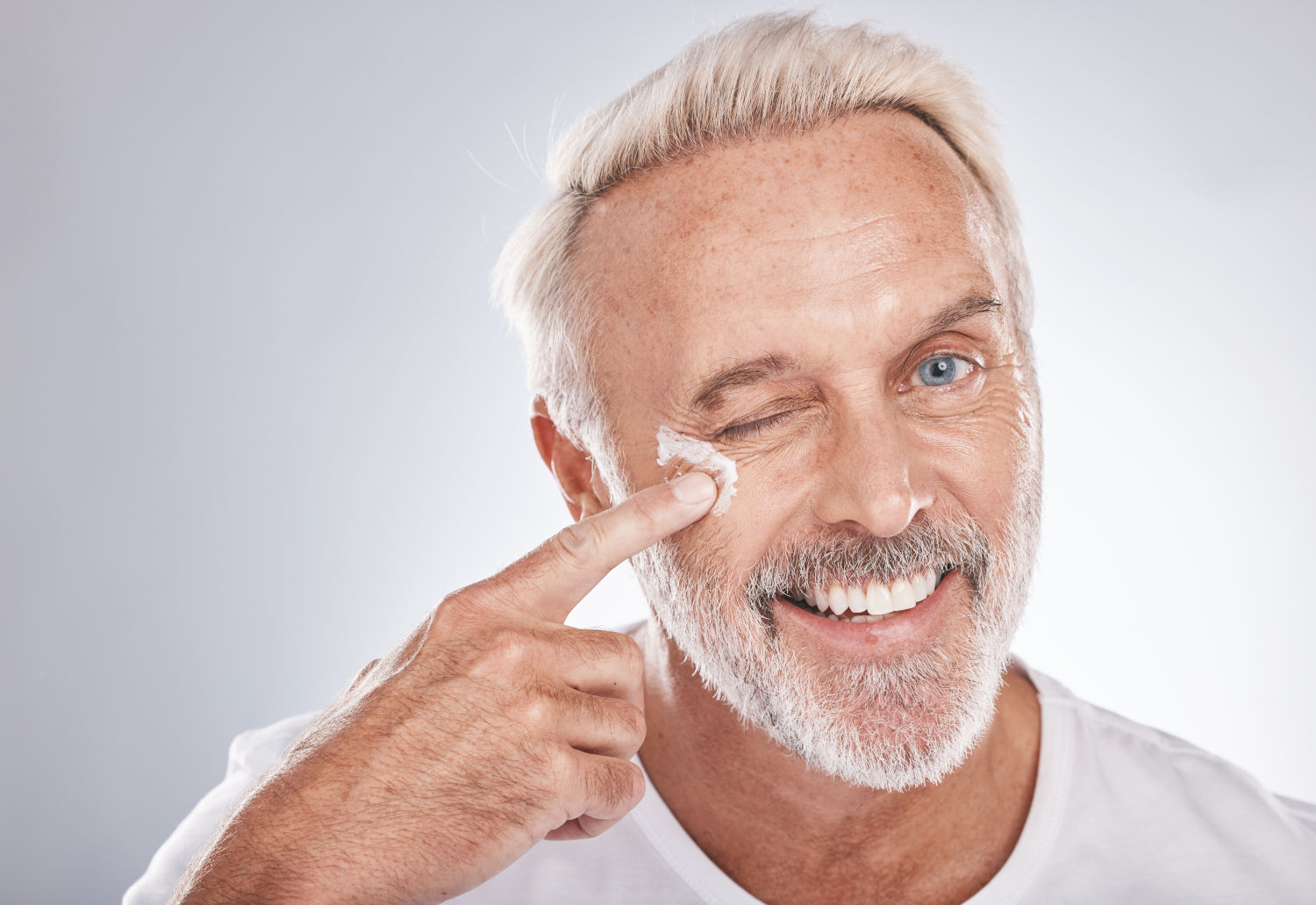 Brickell Men's Revitalizing Anti-Aging Cream: A Smooth Operator for Your Face.
