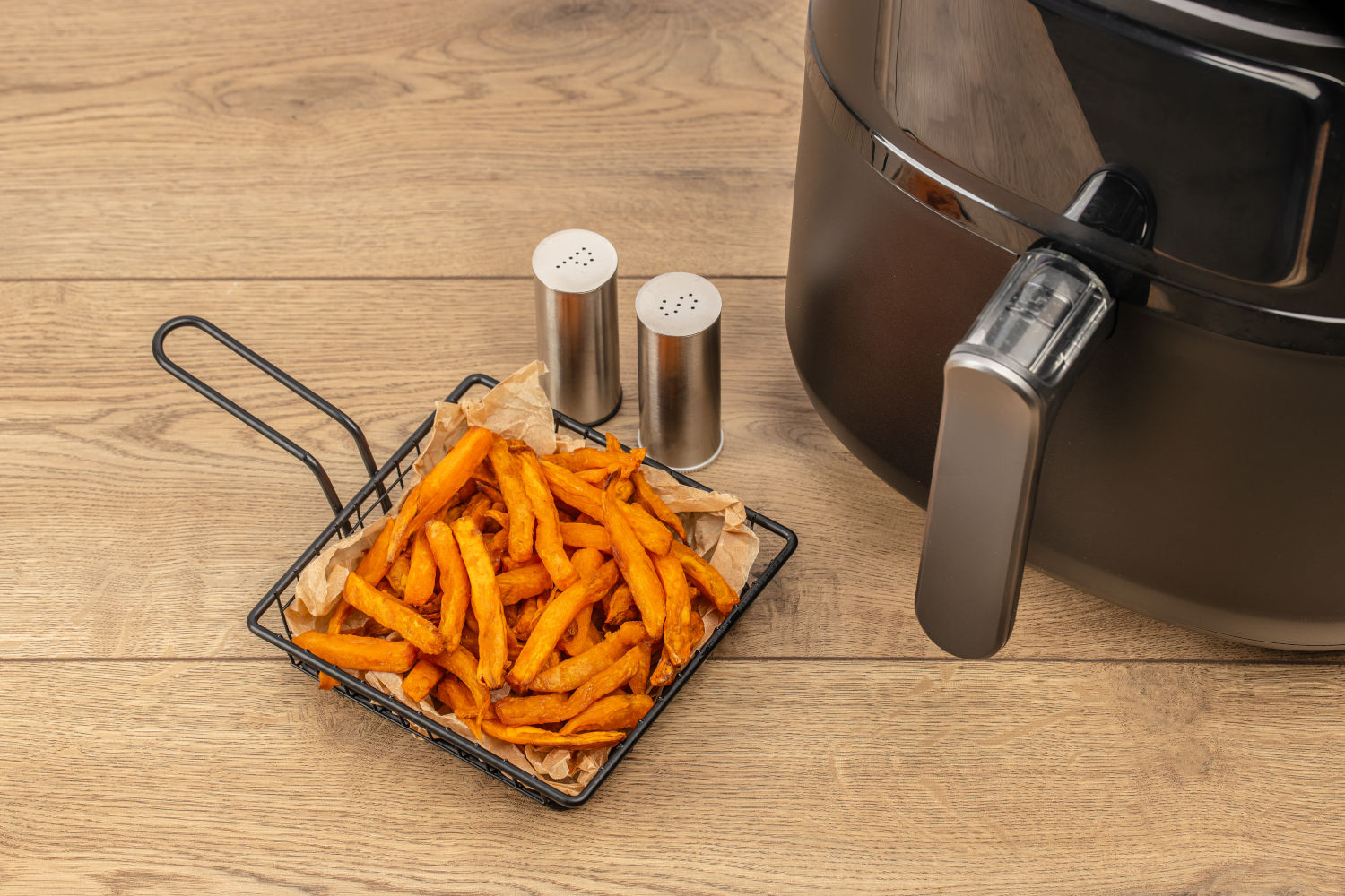 Chefman TurboFry Touch Air Fryer: Unleash the Crispy Revolution in Your Kitchen