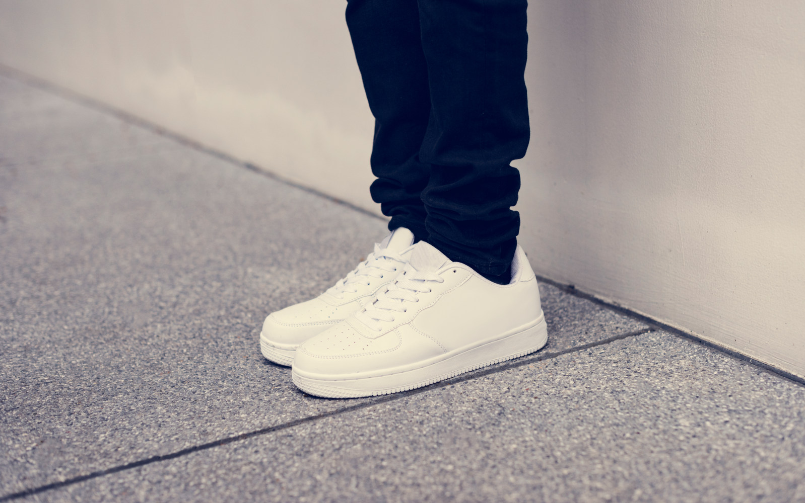 Stepping into a Legend: A Review of the Nike Air Force 1 '07